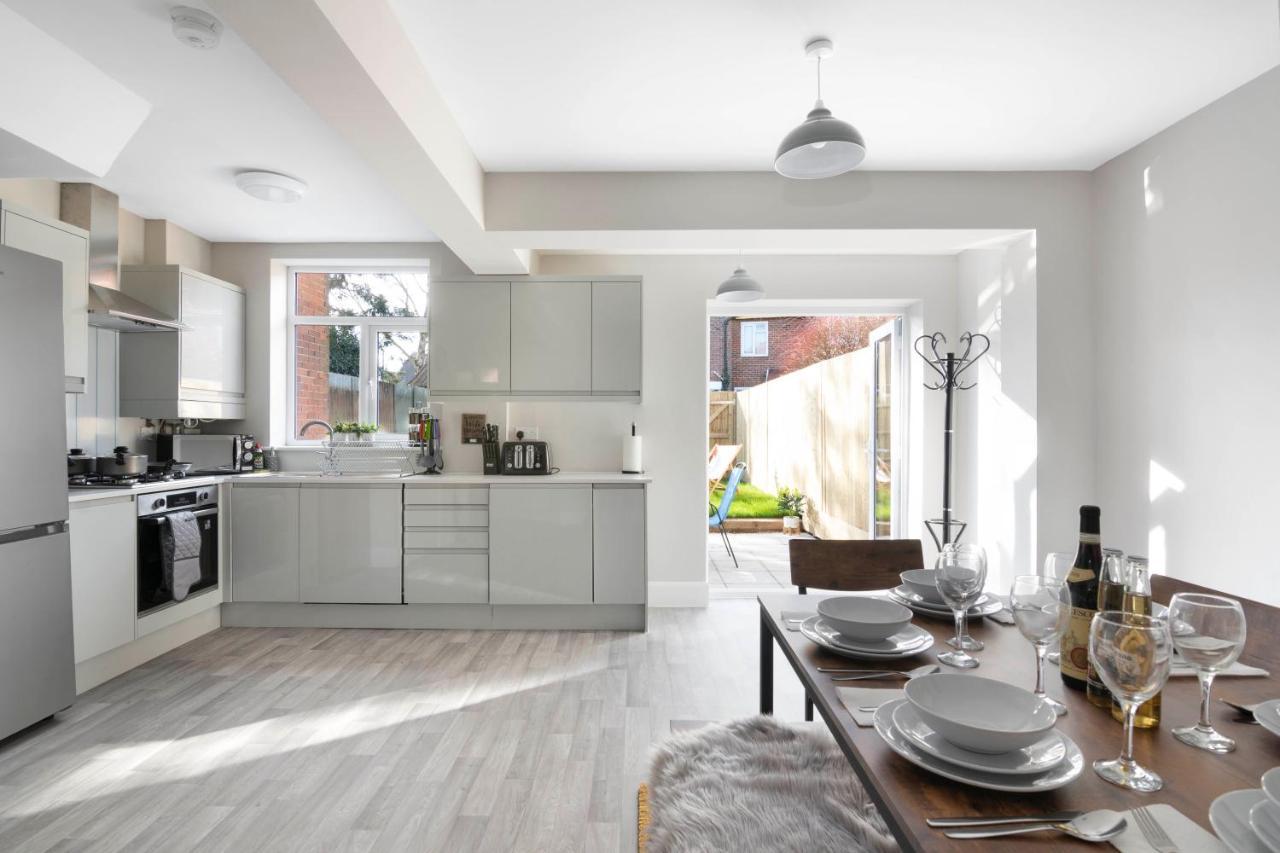Spacious 3 Bed House, Netflix, Garden, Parking サウサンプトン エクステリア 写真
