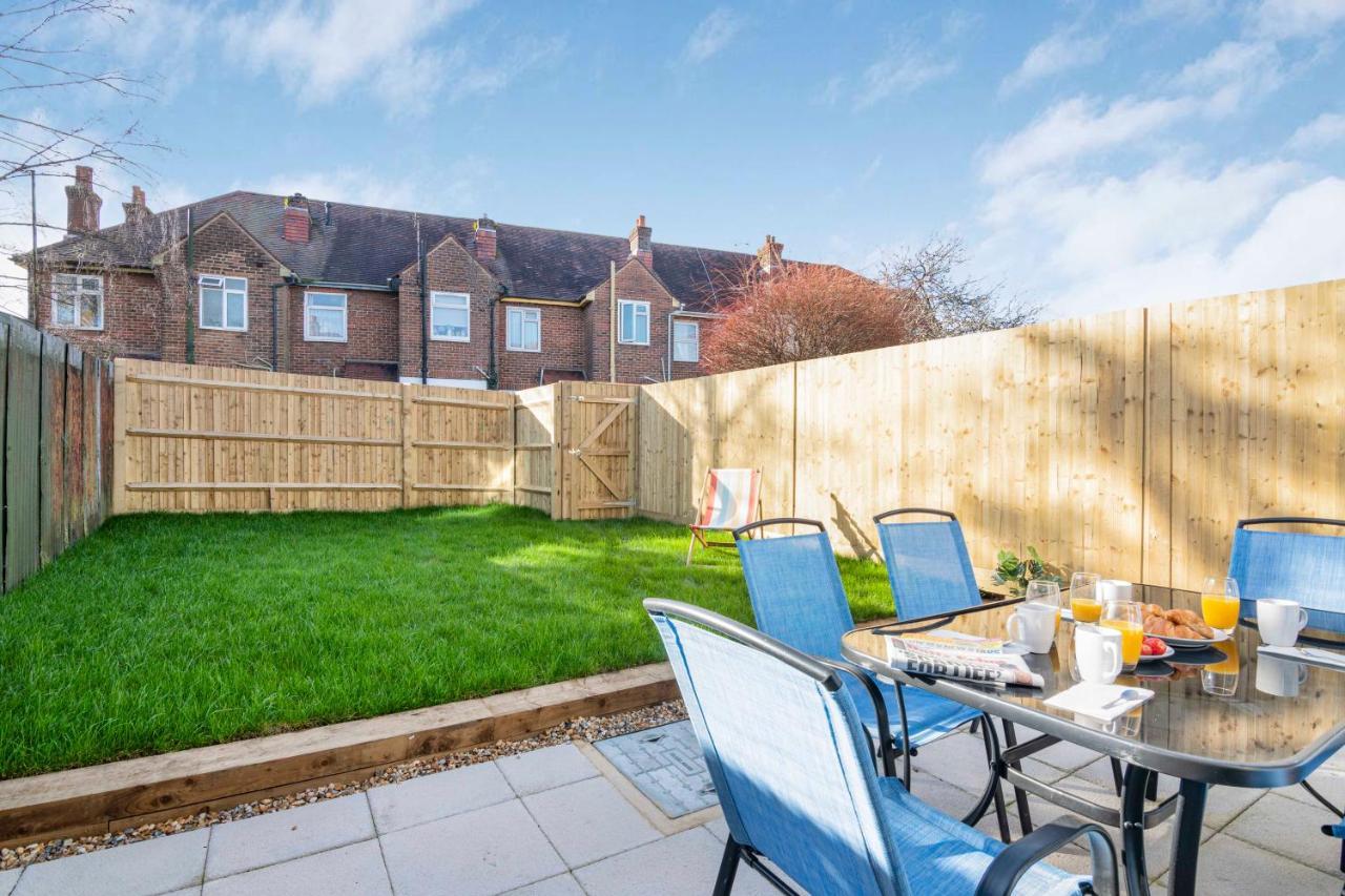 Spacious 3 Bed House, Netflix, Garden, Parking サウサンプトン エクステリア 写真
